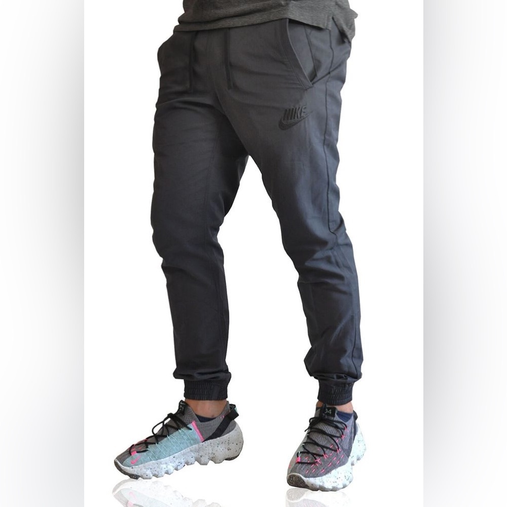 Vintage Men’s Nike Black Jogger Woven Nylon Embroidered Swoosh Logo Pants XL